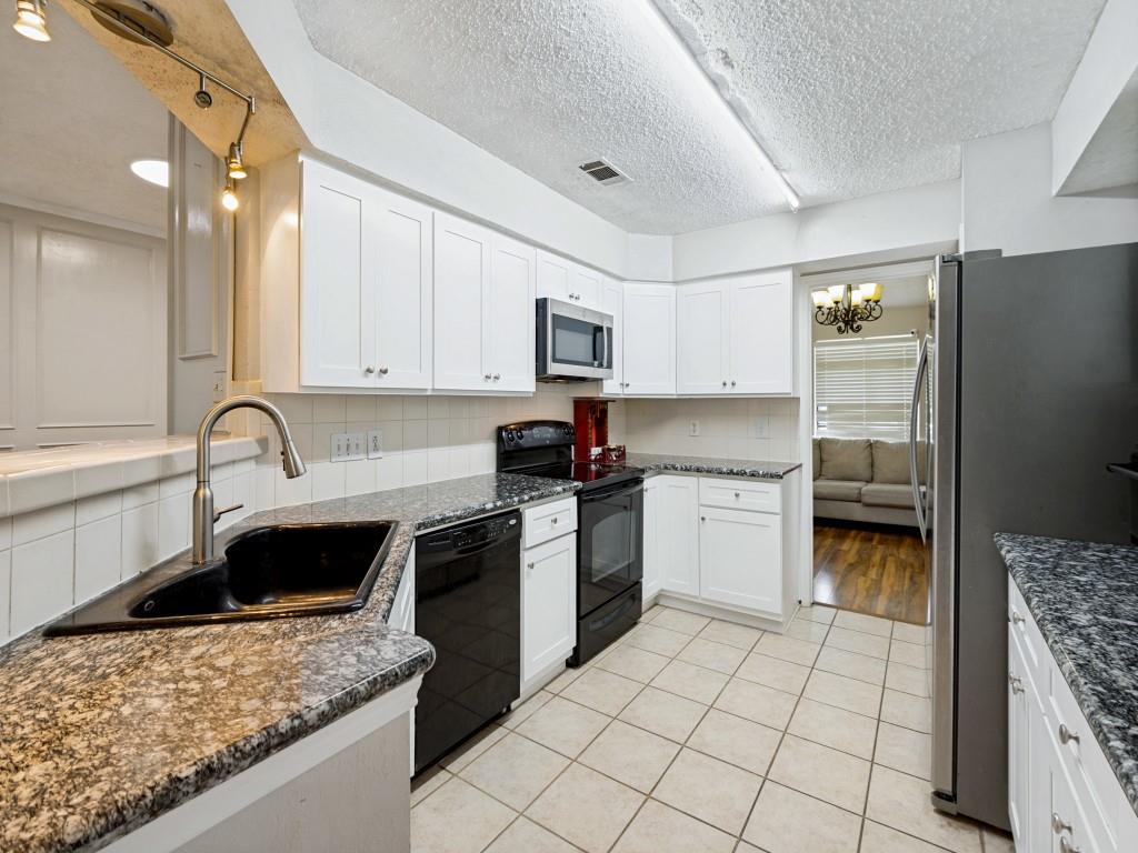 3000 Presidio Circle Property Photo 15