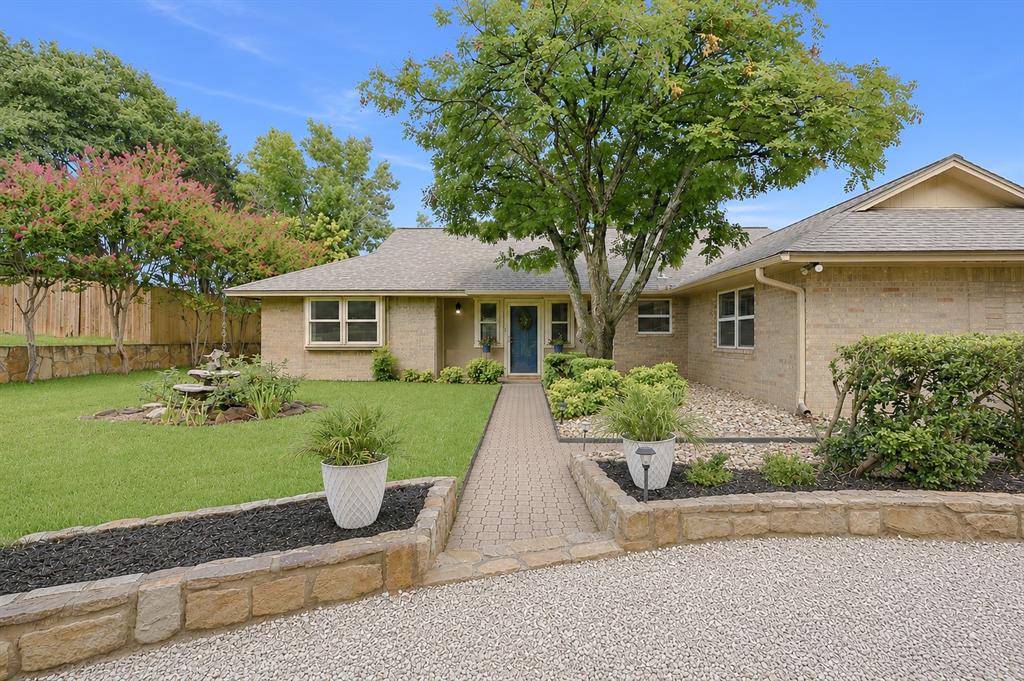 505 Queensway Road Property Photo 4