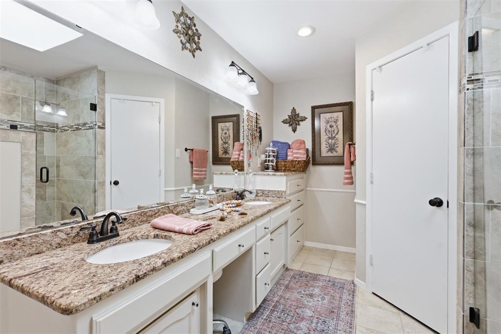 505 Queensway Road Property Photo 18