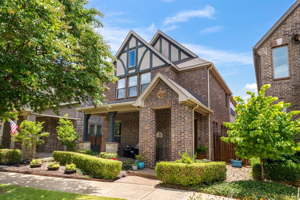 1207 Harris Hawk Way Property Photo 1