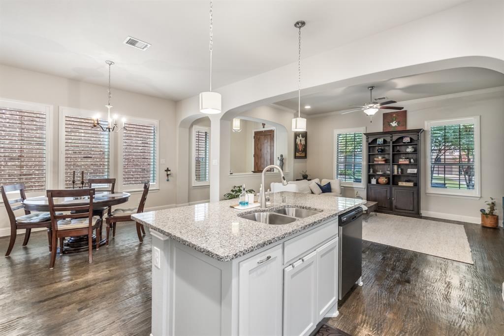 1207 Harris Hawk Way Property Photo 14