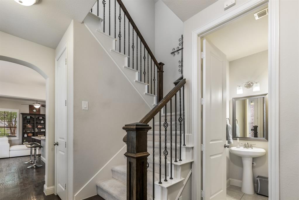 1207 Harris Hawk Way Property Photo 16