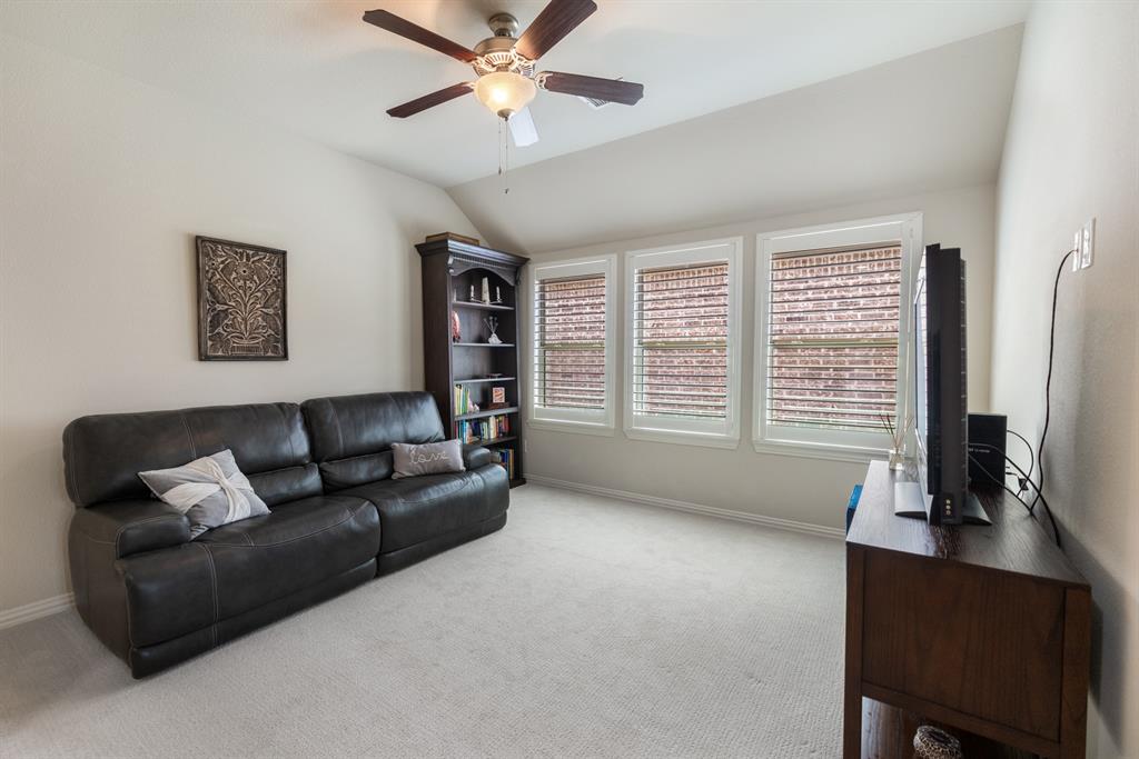 1207 Harris Hawk Way Property Photo 19