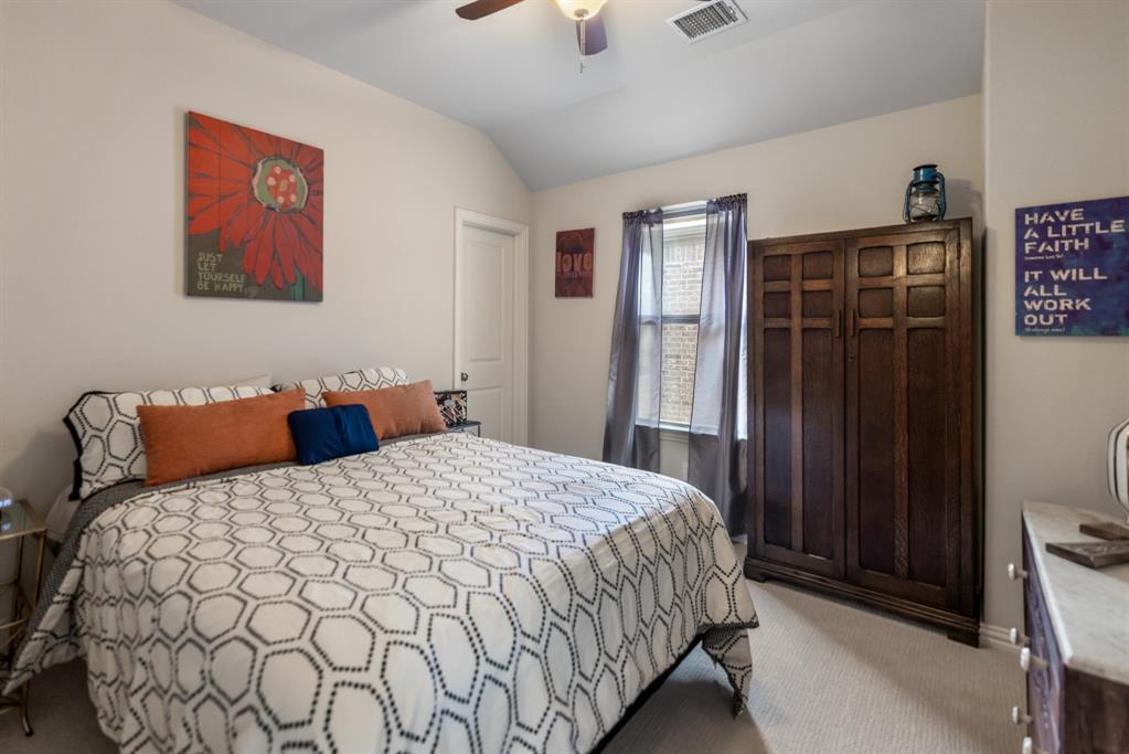 1207 Harris Hawk Way Property Photo 23