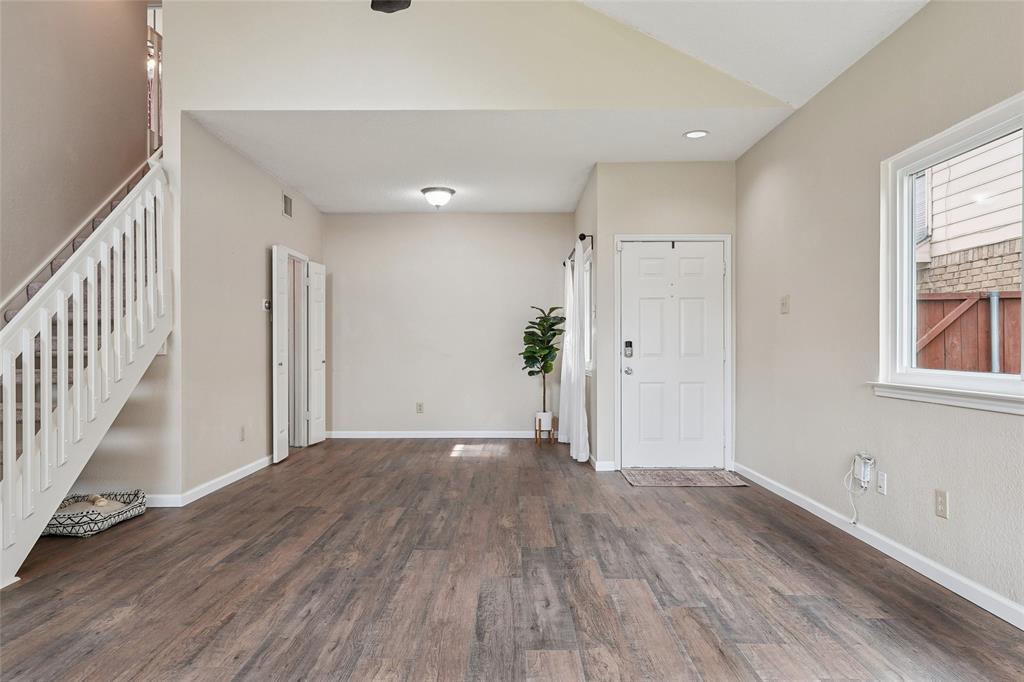 1209 Broken Arrow Trail Property Photo 4