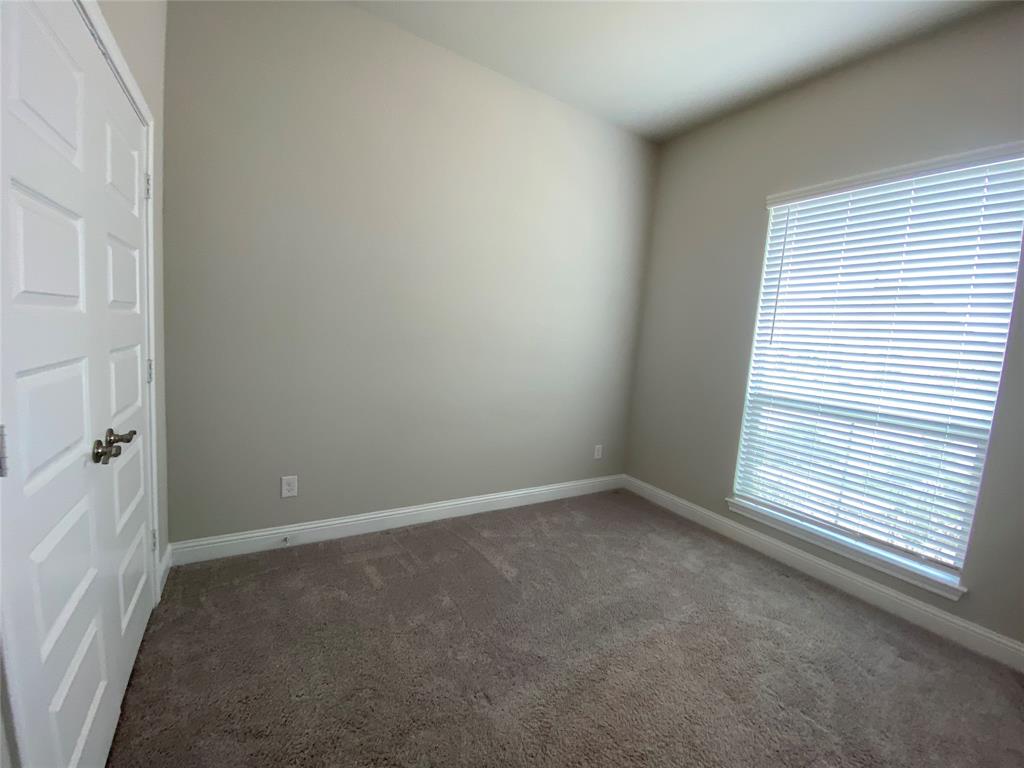 209 Johnson Street Property Photo 33