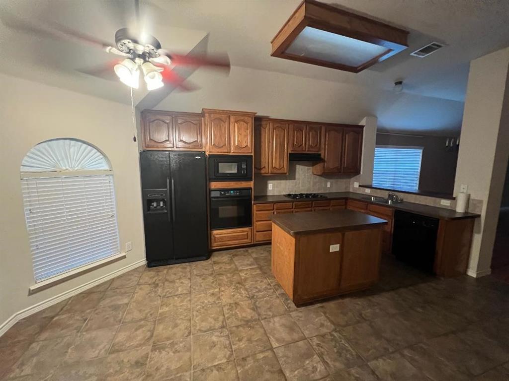 8501 Blacktail Trail Property Photo 6