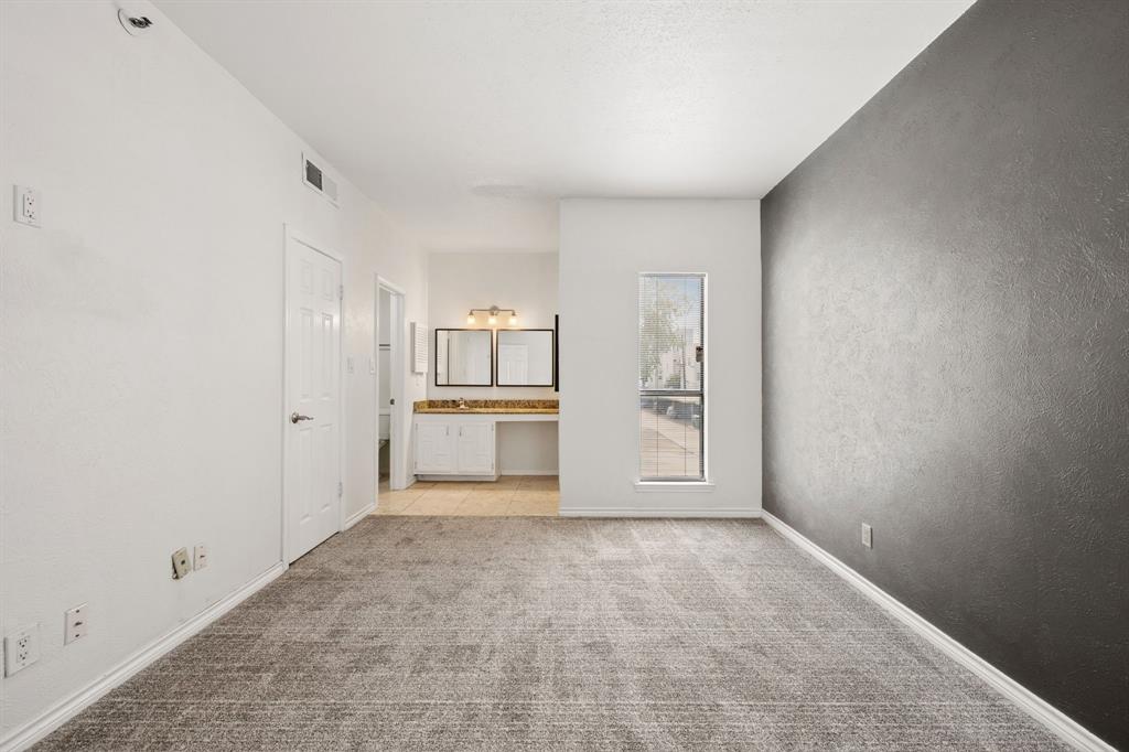 3105 San Jacinto Street 220 Property Photo 17