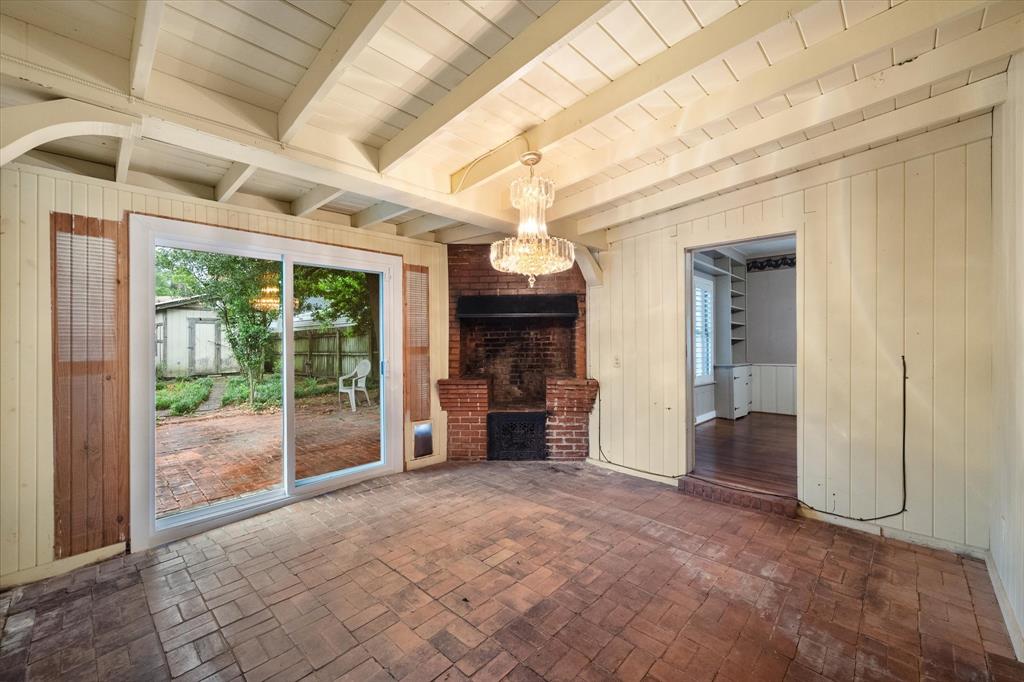 1501 Sycamore Property Photo 3