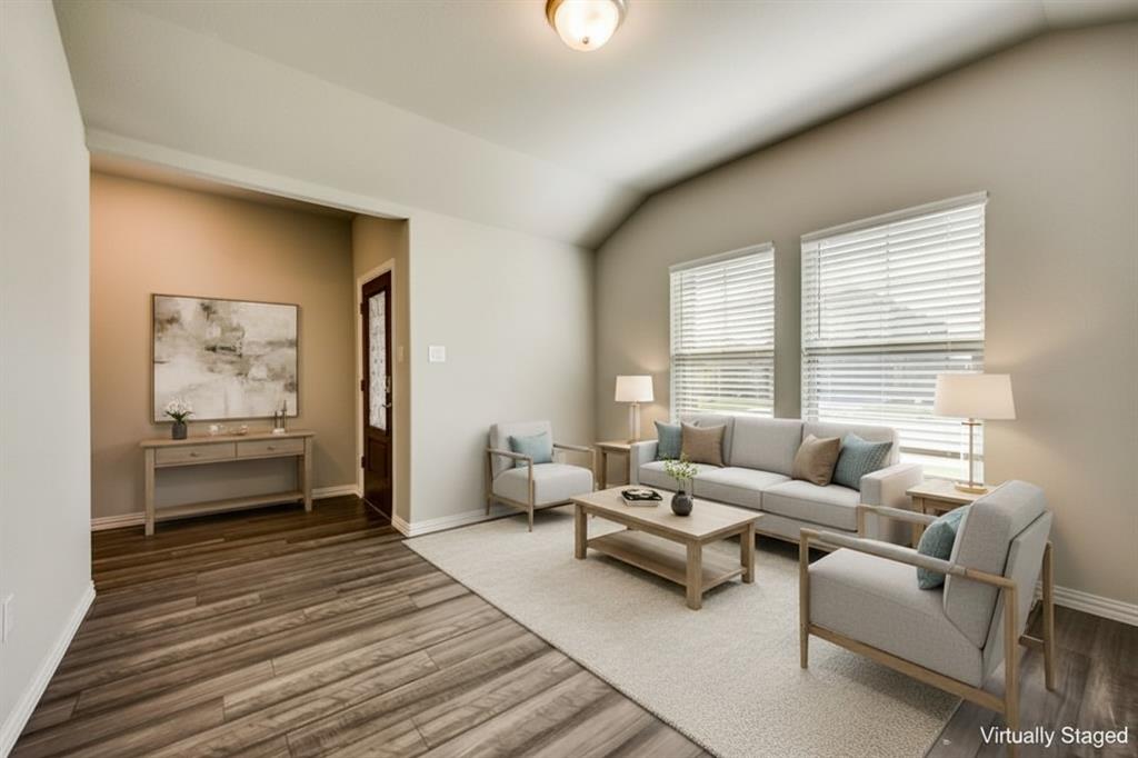 605 Cedar Springs Drive Property Photo 3