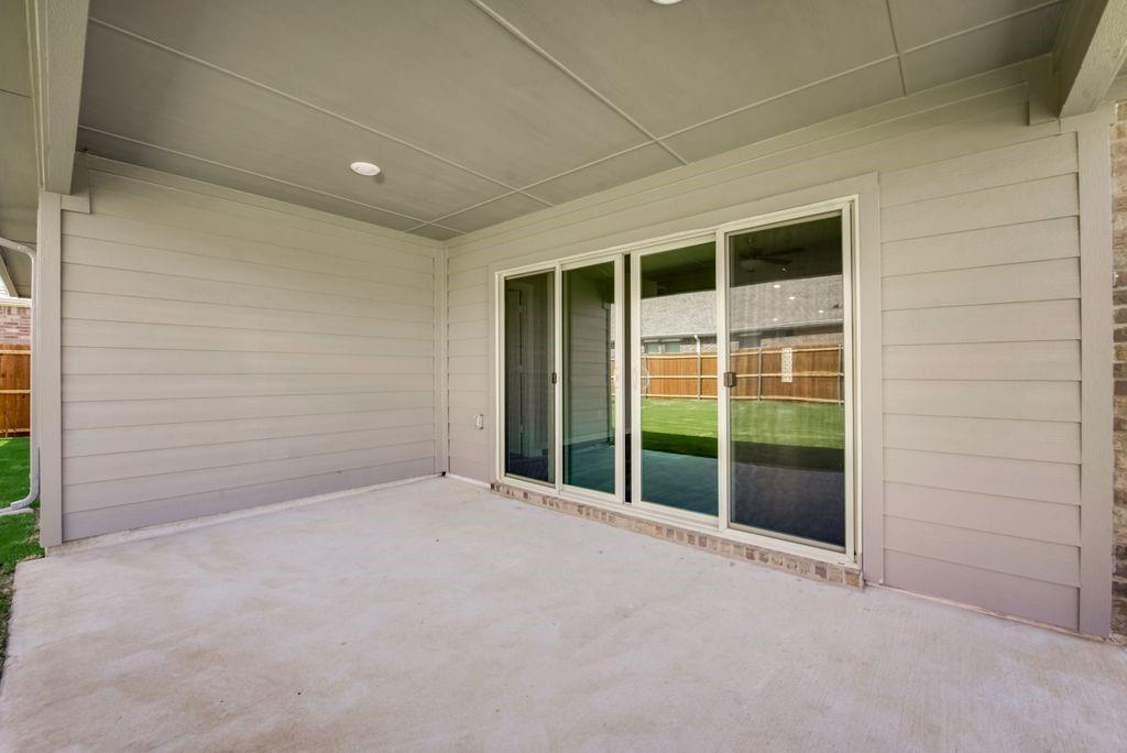 605 Cedar Springs Drive Property Photo 19