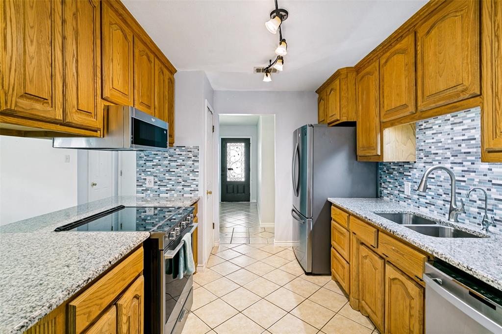 705 Reveille Road Property Photo 12