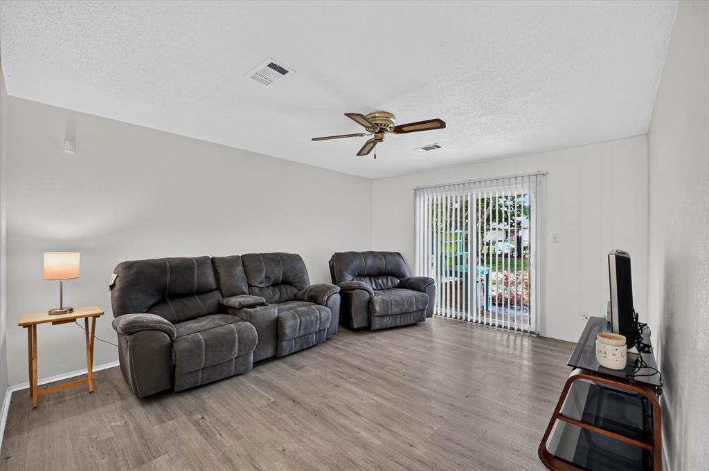 14413 Horseshoe Trail Property Photo 3