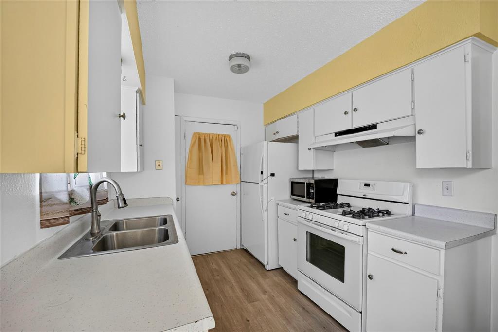 14413 Horseshoe Trail Property Photo 9
