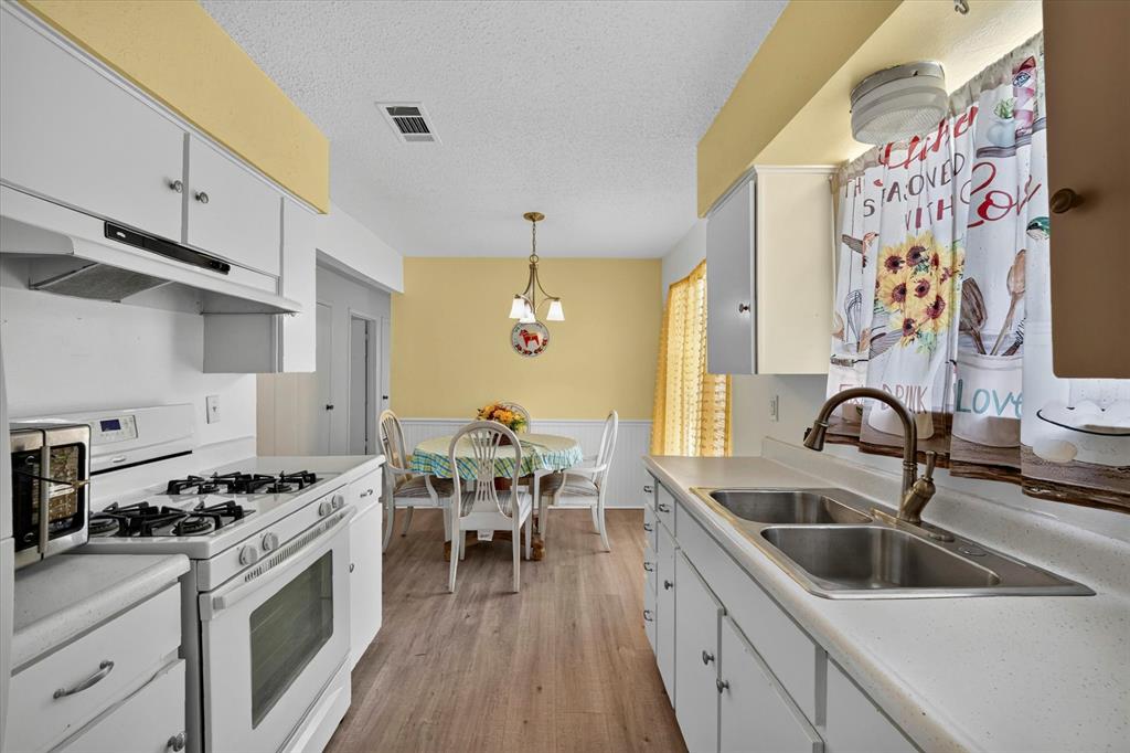 14413 Horseshoe Trail Property Photo 11