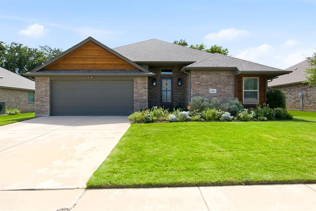 400 Brinkley Drive Property Photo 1