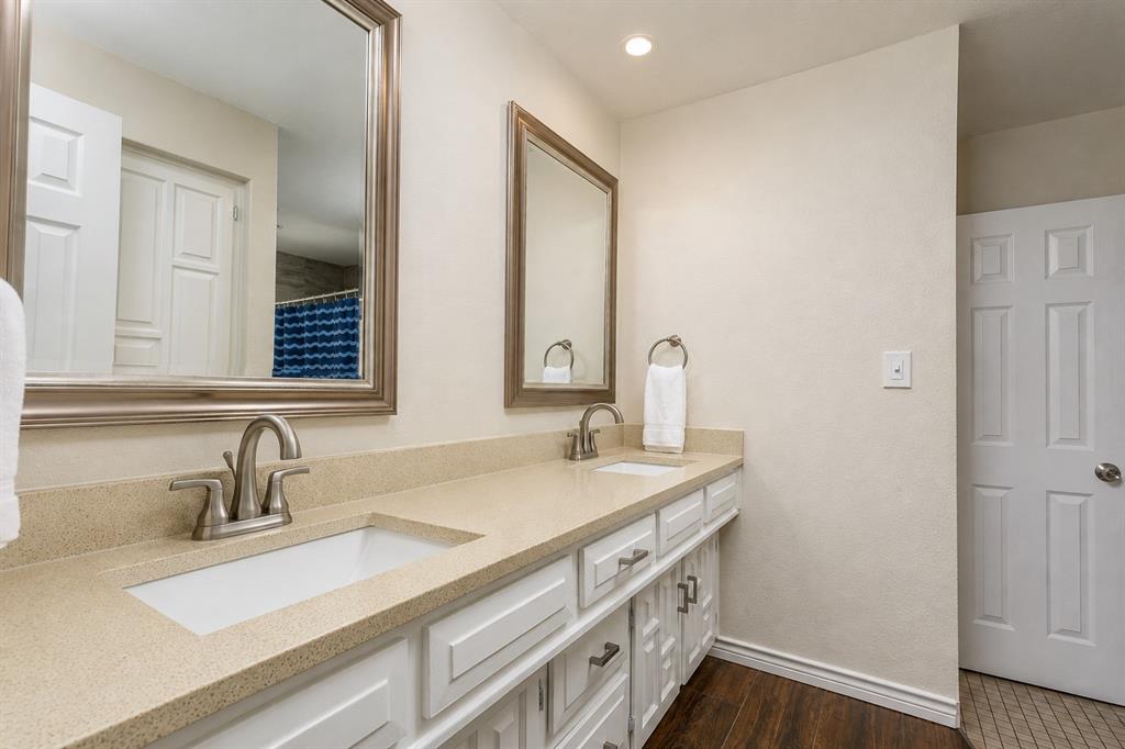 1433 Lincoln Place Property Photo 17