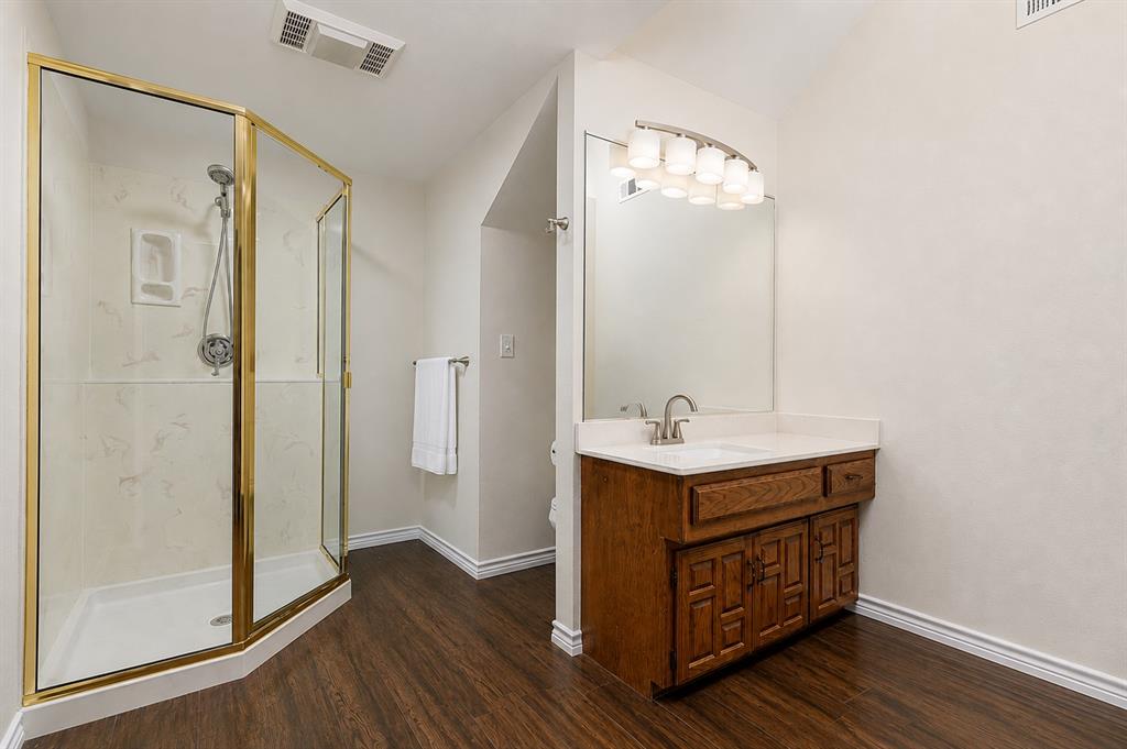 1433 Lincoln Place Property Photo 27