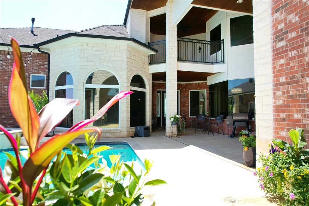 127 Eagle View Court Property Photo 4