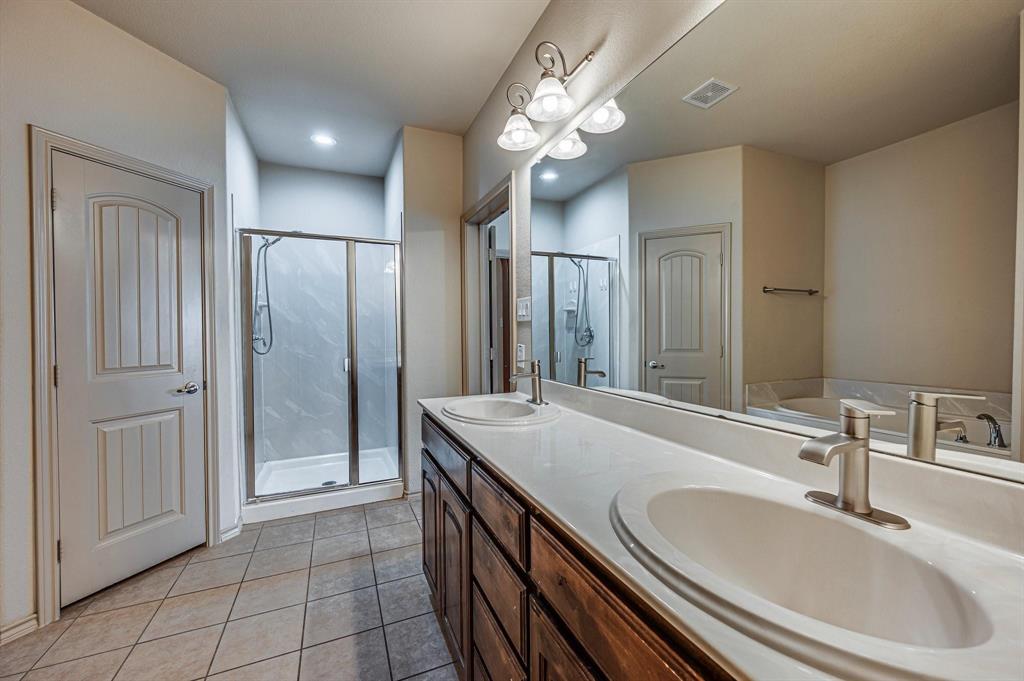 1114 Walter Stephenson Road Property Photo 13