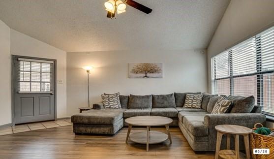 562 Stringfellow Drive Property Photo 4