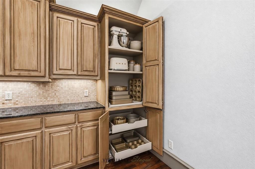 5572 Foard Drive Property Photo 13