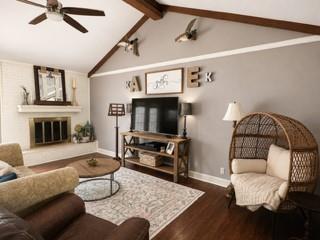 222 La Jolla Drive Property Photo 3