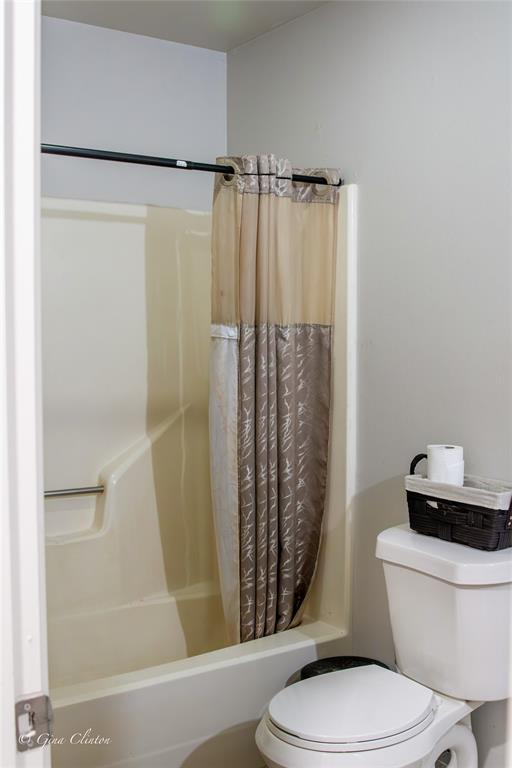 8202 Clint Drive Property Photo 12