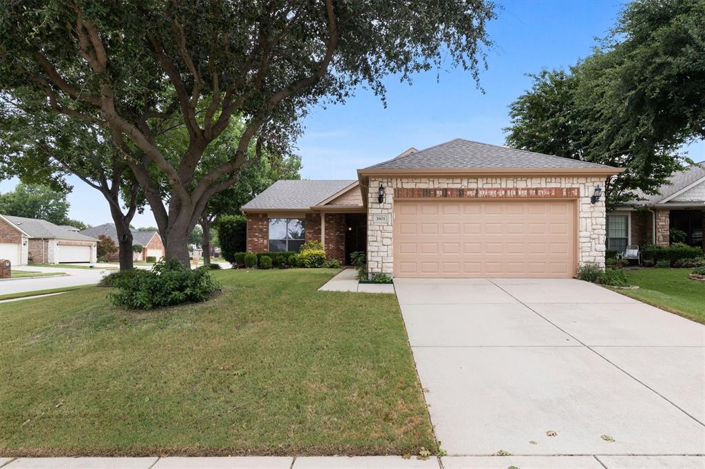 3801 Stone Oak Boulevard Property Photo 1