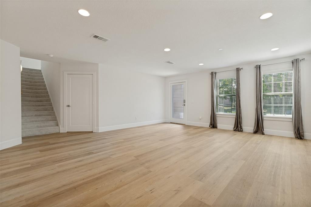 1016 Scenic Hills Drive Property Photo 11