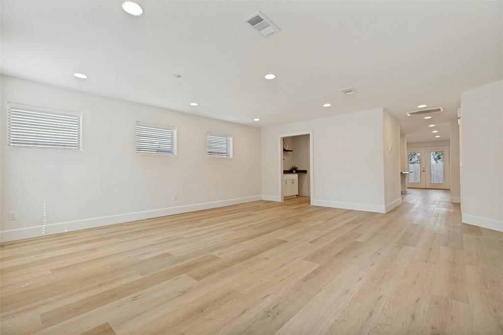 1016 Scenic Hills Drive Property Photo 12