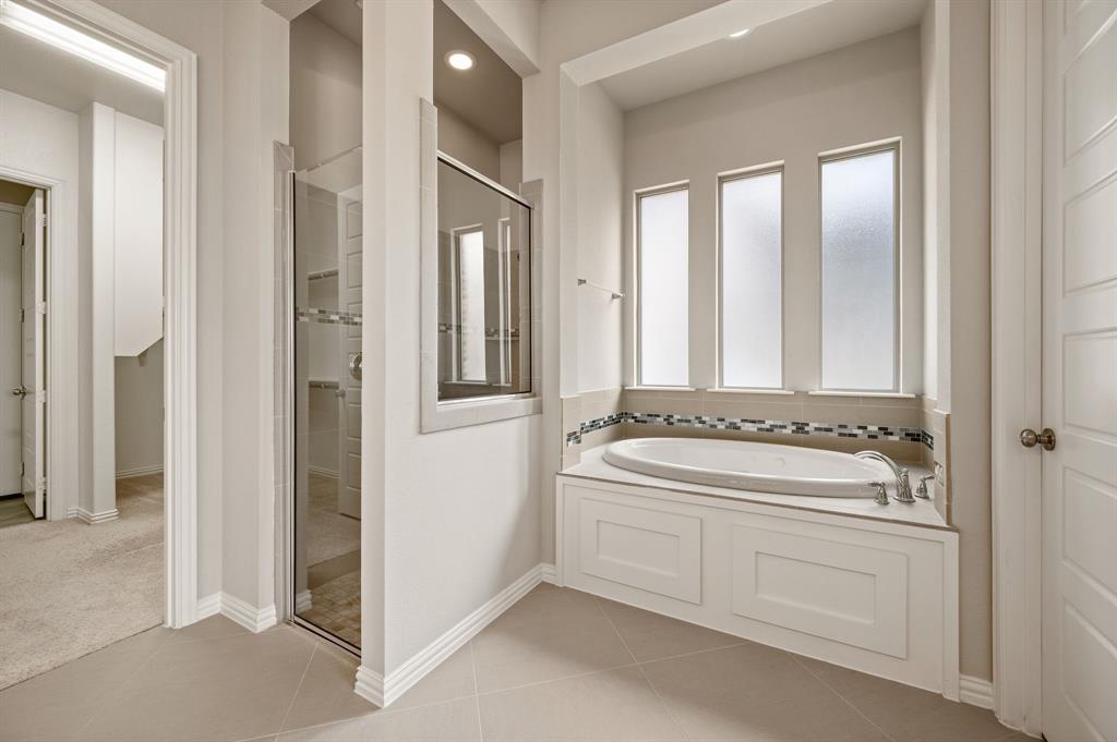 3318 Ridgecross Drive Property Photo 17