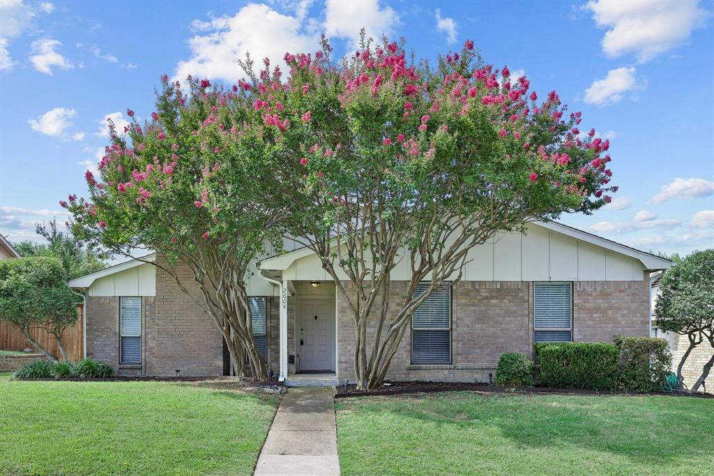 2604 Winding Creek Drive Property Photo 1