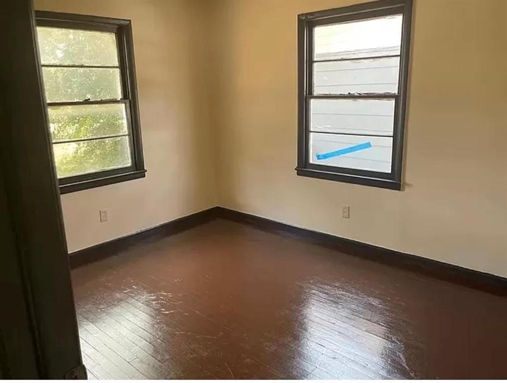 910 Circle Drive Property Photo 3