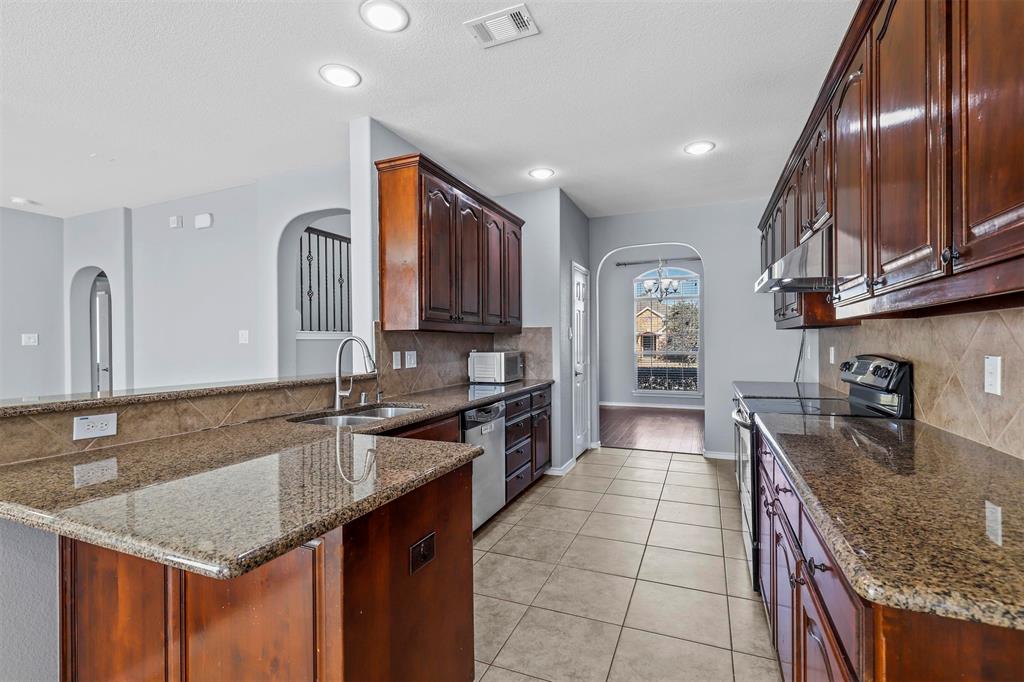 13229 Larks View Point Property Photo 7