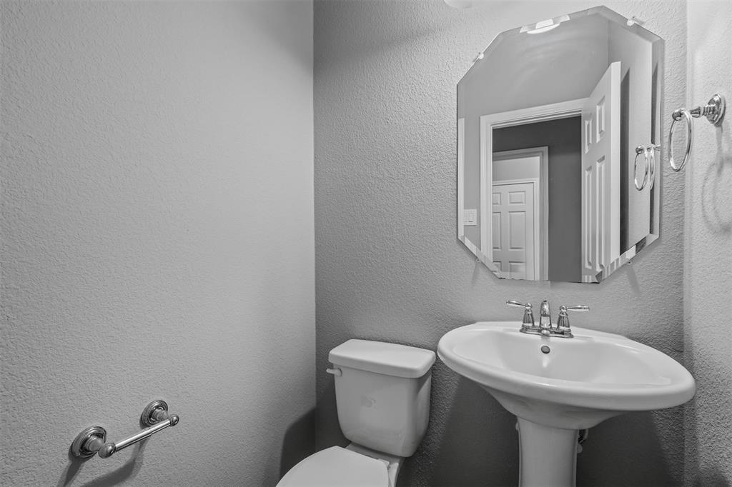 13229 Larks View Point Property Photo 9