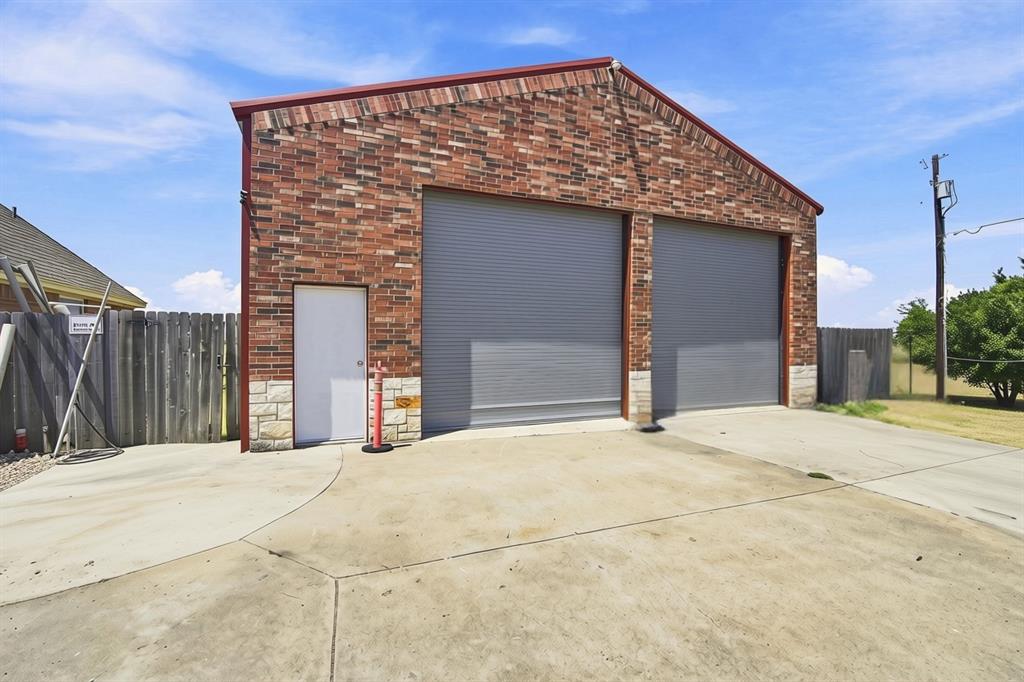429 Rugged Drive Property Photo 3