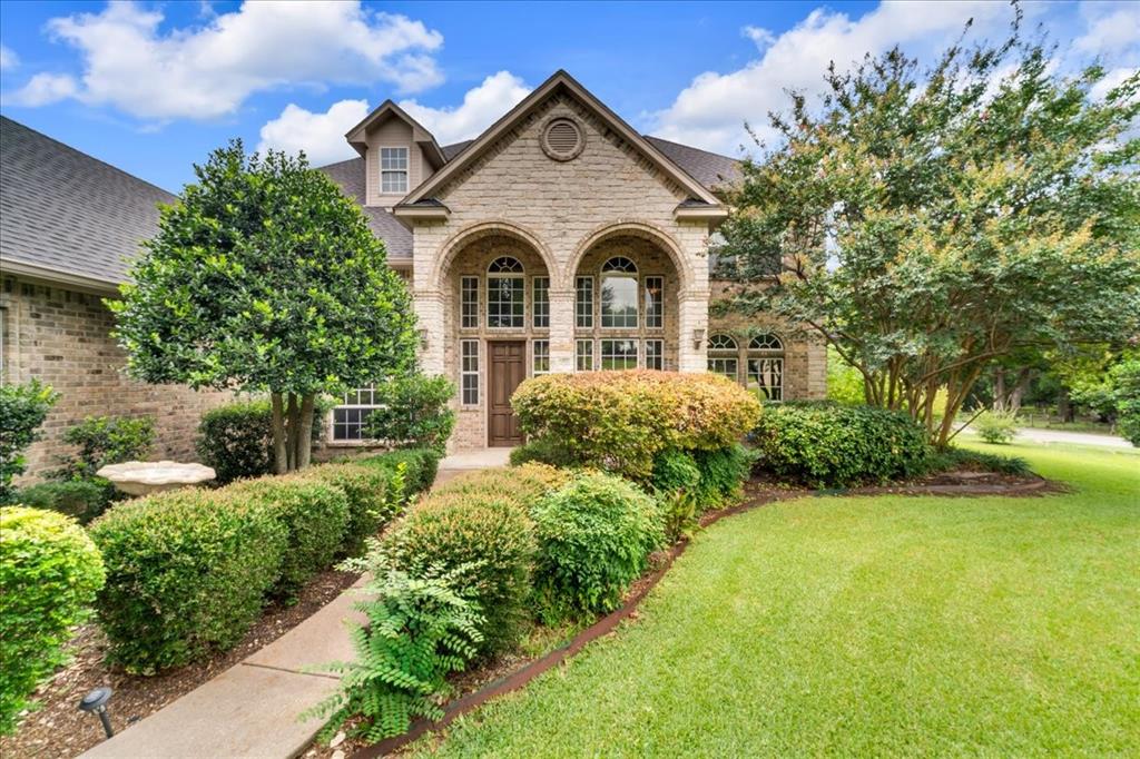 2201 Somerset Property Photo 1