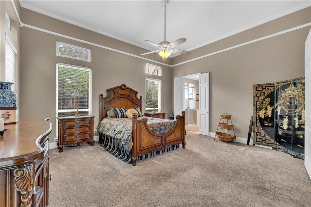 2201 Somerset Property Photo 22