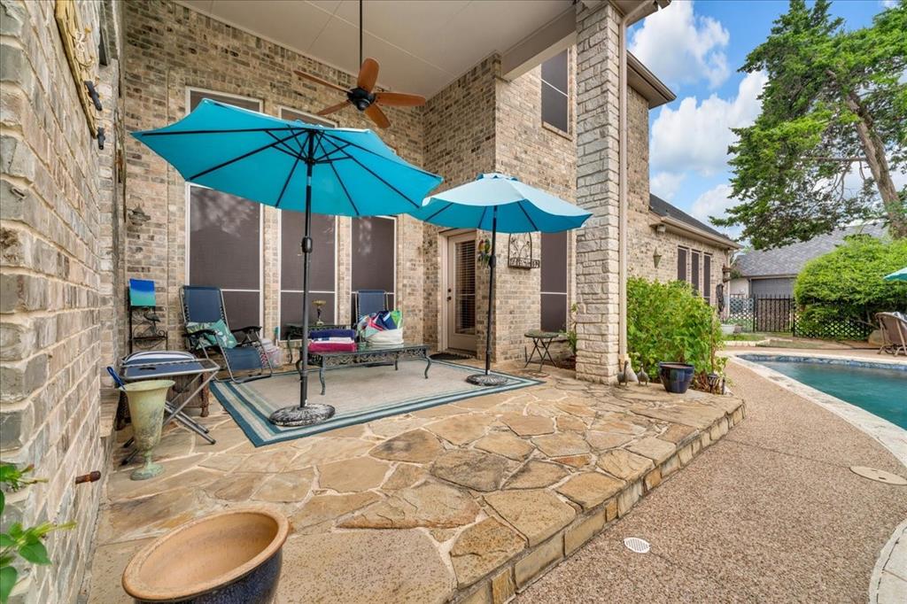2201 Somerset Property Photo 30