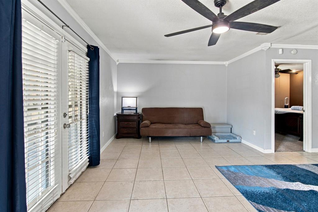 2420 Timberlake Drive Property Photo 6