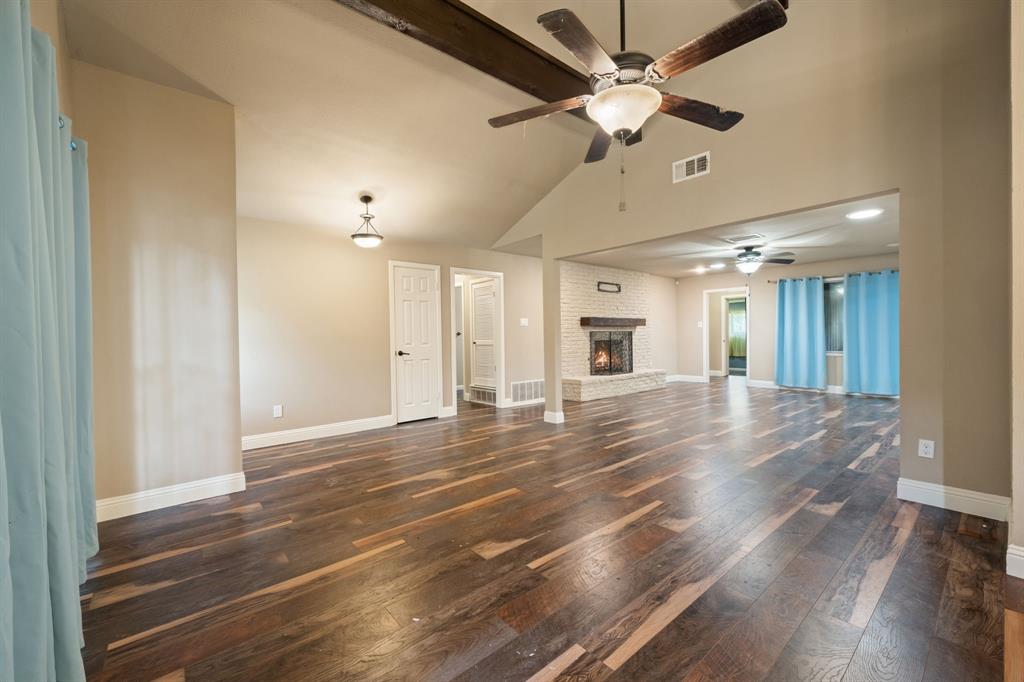1217 W Redbud Drive Property Photo 8