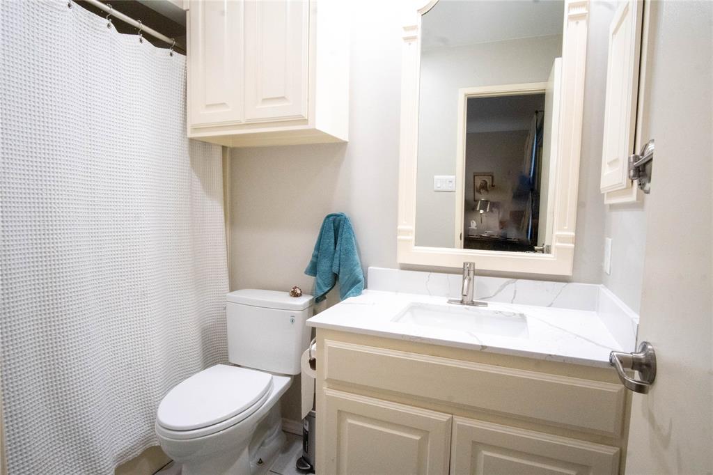 829 Cambridge Drive Property Photo 16