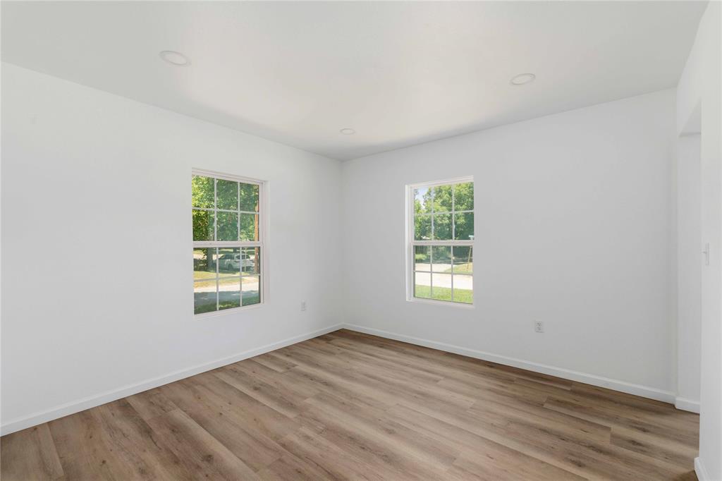 2201 Vincent Street Property Photo 9