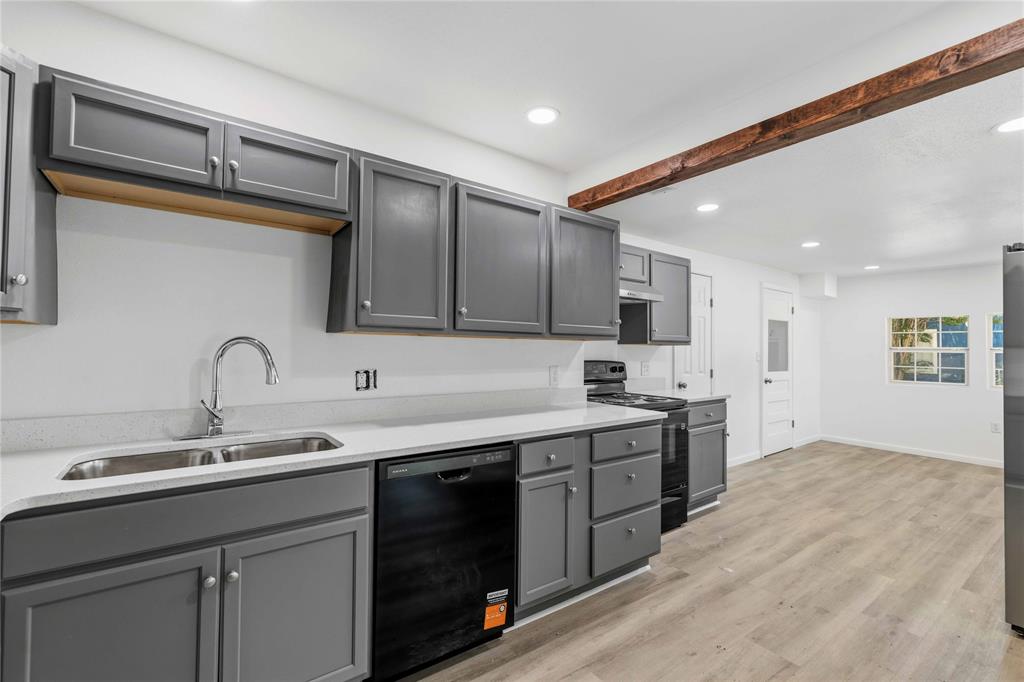 2201 Vincent Street Property Photo 12