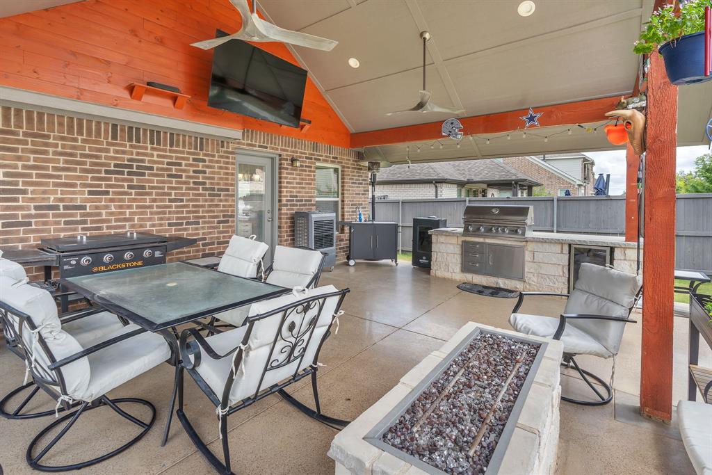 7118 Pampas Place Property Photo 1