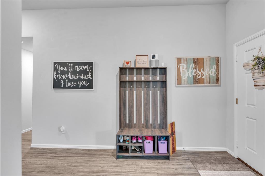 7118 Pampas Place Property Photo 7