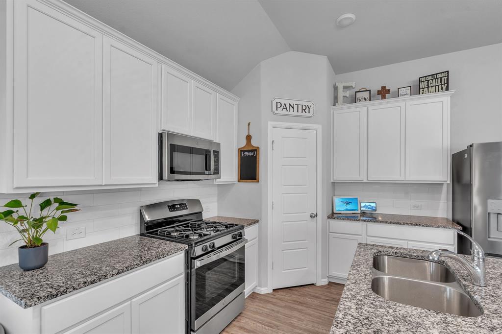 7118 Pampas Place Property Photo 14