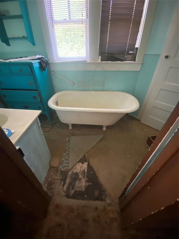 402 S Nueces Street Property Photo 6
