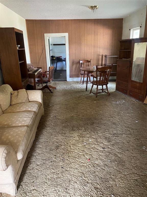 402 S Nueces Street Property Photo 10
